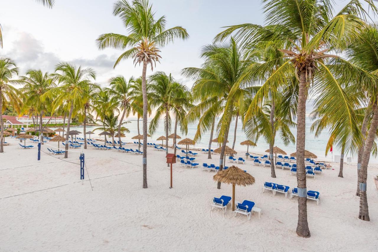 Pineapple Beach Club (Adults Only) Long Bay Extérieur photo
