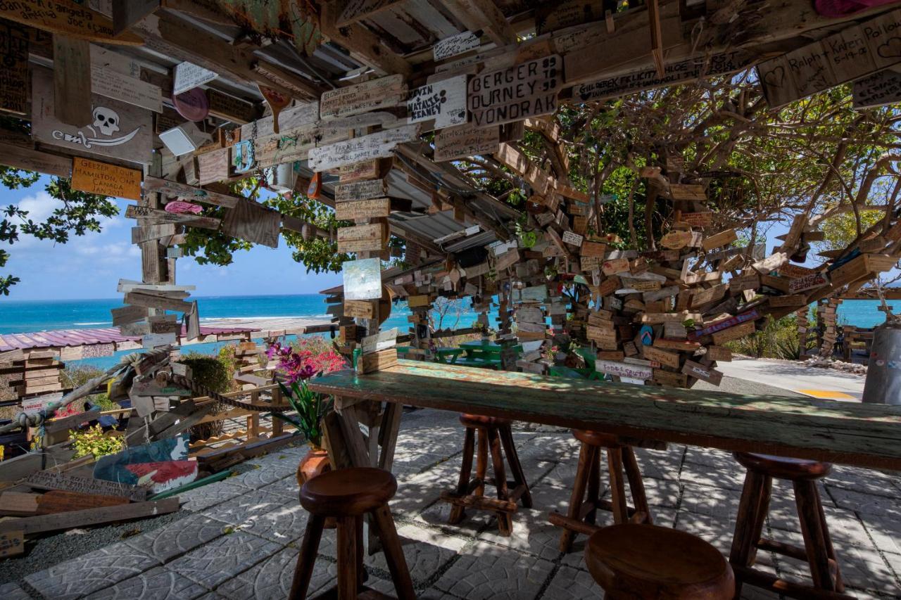 Pineapple Beach Club (Adults Only) Long Bay Extérieur photo