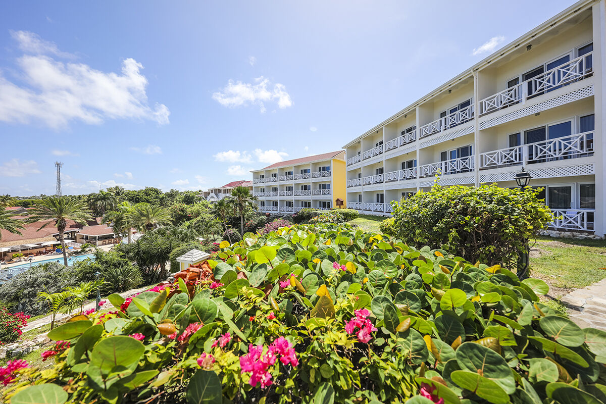 Pineapple Beach Club (Adults Only) Long Bay Extérieur photo